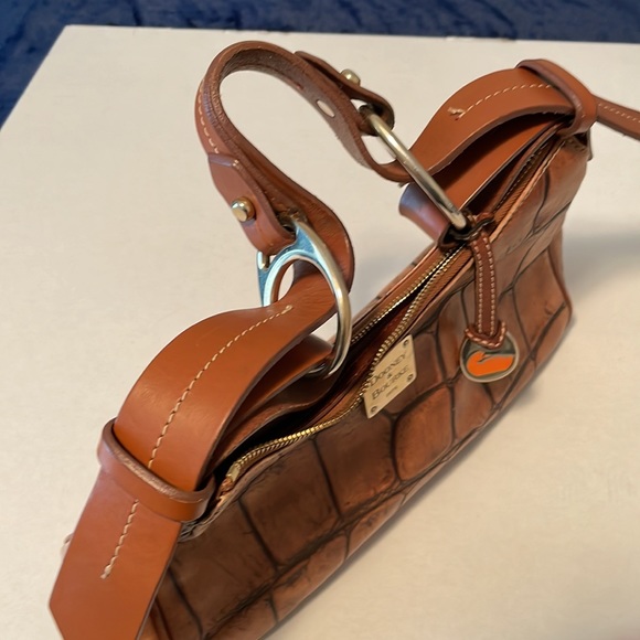 Medium Dooney & Bourke purse π - Picture 3 of 4